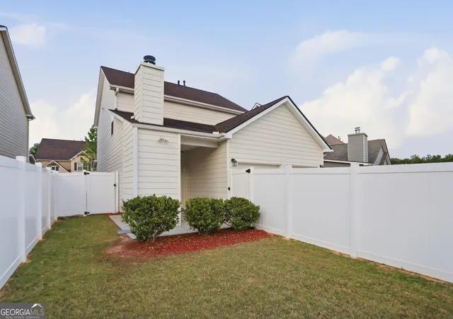 Photo 4 of Single family home for sale at 4681 Sweetwater Ave, Powder Springs, GA 30127 | MLS# 10741962 | Listing updated on 2026-09-18