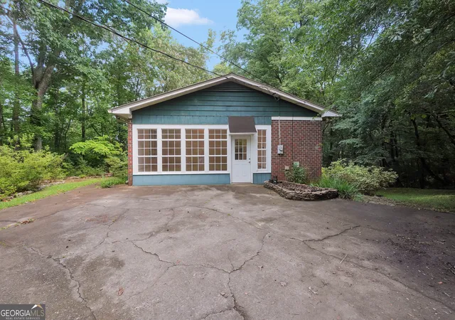 Photo 3 of Single family home for sale at 315 Caldwell Cir, Athens, GA 30605 | MLS# 10776002 | Listing updated on 2026-08-09