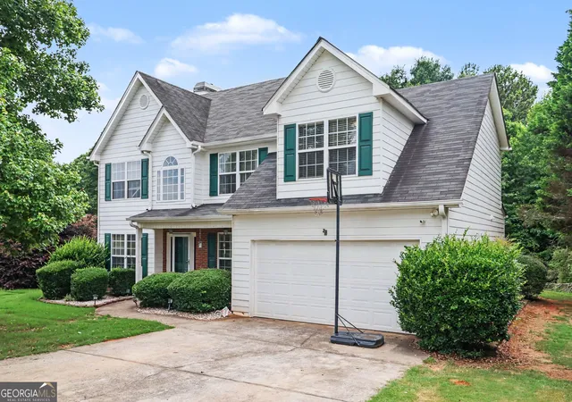 Photo 2 of Single family home for sale at 974 Coosawilla Dr, Winder, GA 30680 | MLS# 10787913 | Listing updated on 2026-07-21