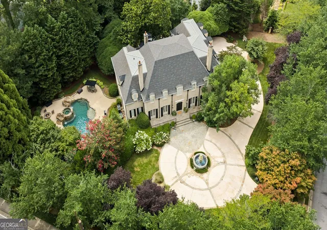 3rd image of 305 Forrest Lake Dr, Sandy Springs, GA 30327 | MLS# 10814721