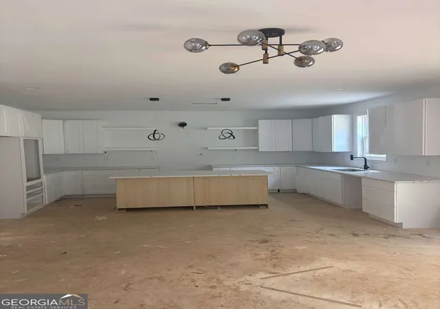 3rd image of 160 Rivers Edge Dr, Forsyth, GA 31029 | MLS# 10797420