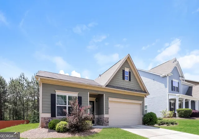 Photo 2 of Single family home for sale at 3752 Sw Ridge Blf Overlook, Gainesville, GA 30507 | MLS# 10803474 | Listing updated on 2026-09-05