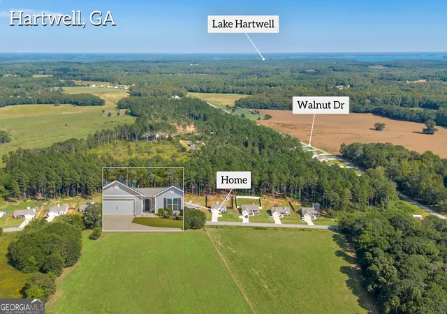 Photo 3 of Single family home for sale at 2868 Mount Hebron Rd, Hartwell, GA 30643 | MLS# 10717204 | Listing updated on 2026-07-23
