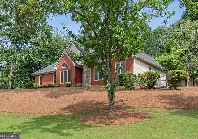 3rd image of 4210 Habersham Wy, Cumming, GA 30041 | MLS# 10831108