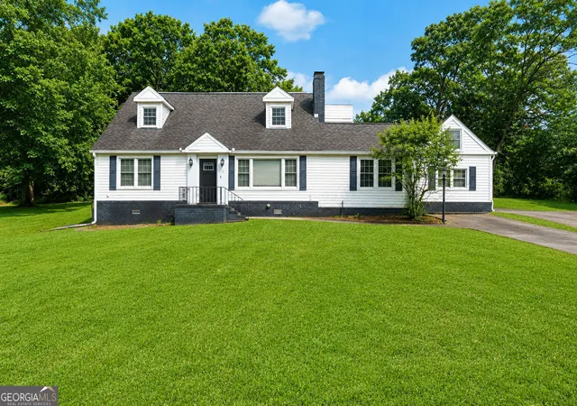 Photo 2 of Single family home for sale at 1723 Zemory Dr, Tucker, GA 30084 | MLS# 10805316 | Listing updated on 2026-09-08