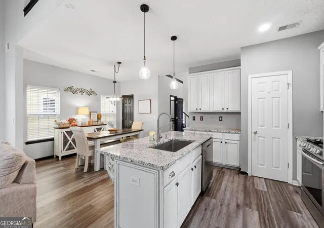 Photo 3 of Single family home for sale at 16 Shaw Blvd, Cartersville, GA 30121 | MLS# 10738882 | Listing updated on 2026-09-14