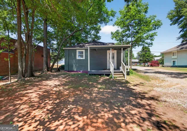 Photo 3 of Single family home for sale at 298 S Cherokee Rd, Social Circle, GA 30025 | MLS# 10786897 | Listing updated on 2026-10-05