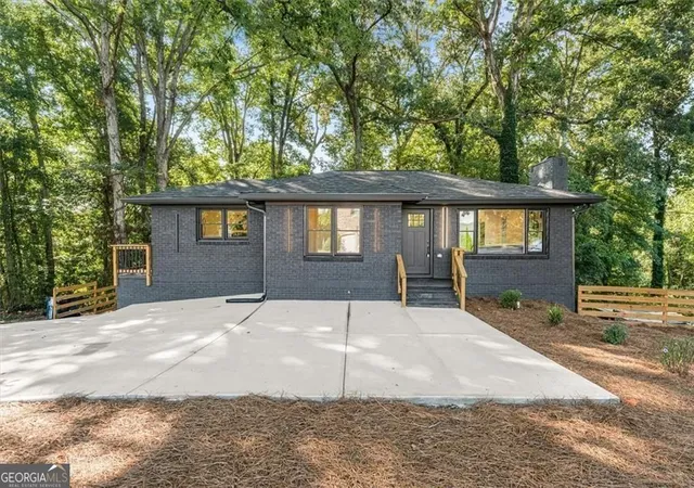 Photo 1 of Single family home for sale at 6025 Oakdale Rd Se, Mableton, GA 30126 | MLS# 10822876 | Listing updated on 2026-08-23
