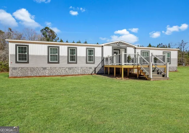 Photo 4 of Single family home for sale at 2505 Odum Rd S, Odum, GA 31555 | MLS# 10706449 | Listing updated on 2026-09-12