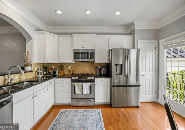 Photo 4 of Sale Pending at 2275 Limehurst Dr NE, Atlanta, GA 30319 | MLS# 10821919 | Listing updated on 2026-09-08
