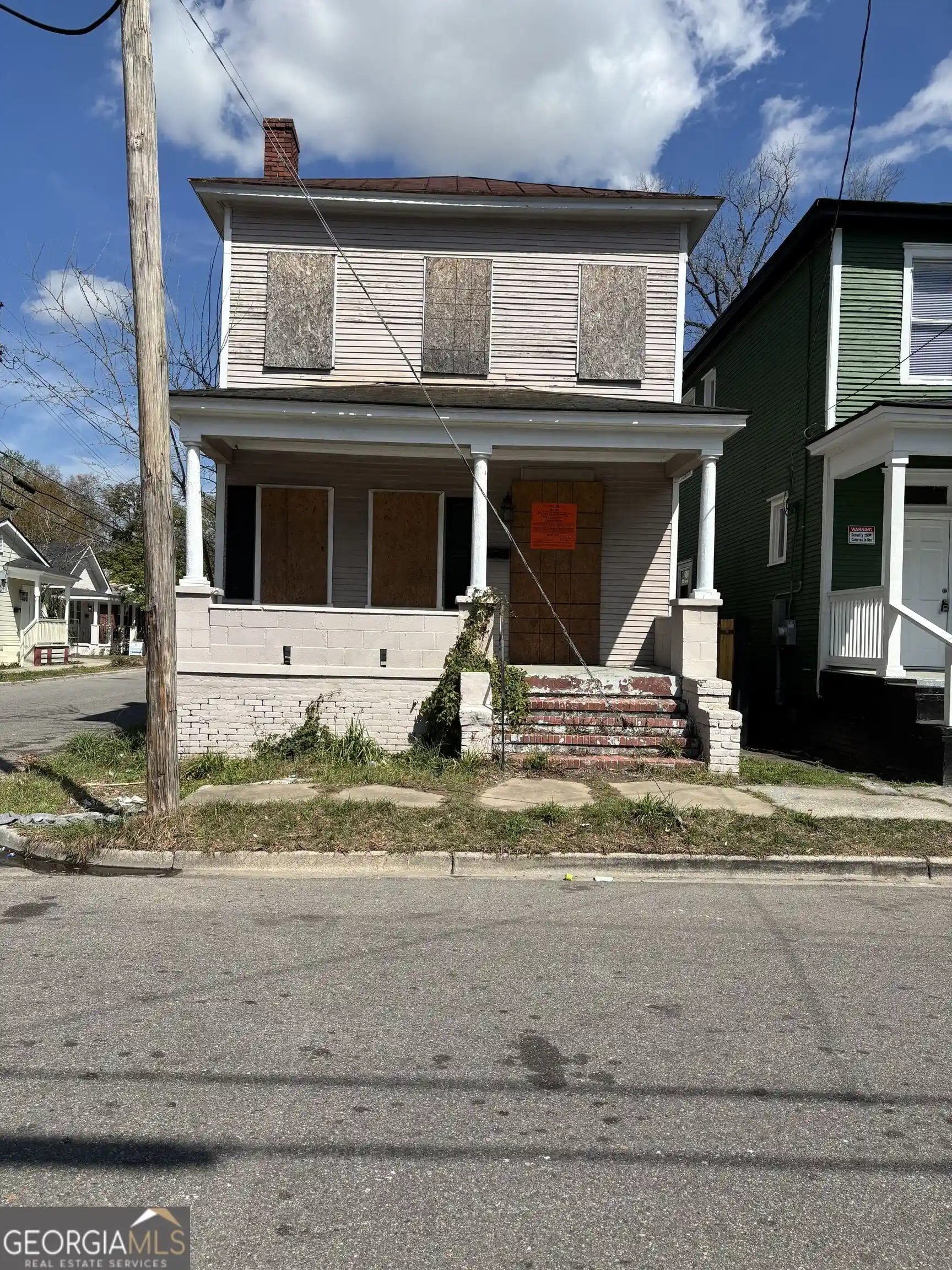 Photo 1 of Single family home for sale at 718 West 38th St, Savannah, GA 31415 | MLS# 10868744 | Listing updated on 2026-10-21