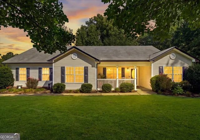 Photo 1 of Single family home for sale at 2214 S Walkers Mill Rd, Griffin, GA 30224 | MLS# 10818768 | Listing updated on 2026-09-01