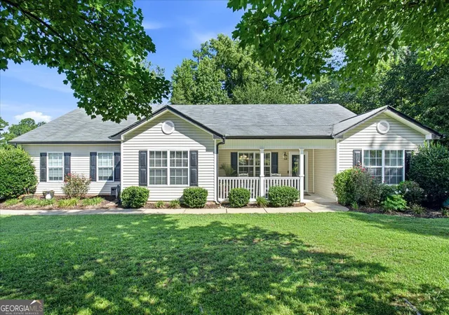 Photo 2 of Single family home for sale at 2214 S Walkers Mill Rd, Griffin, GA 30224 | MLS# 10818768 | Listing updated on 2026-09-01