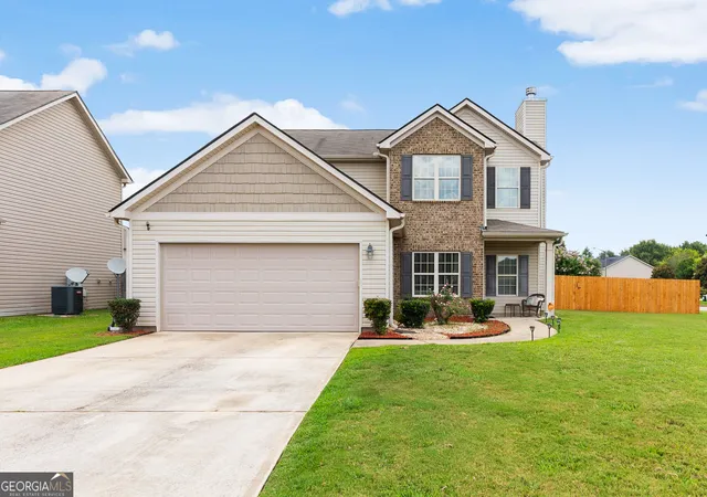 Photo 1 of Sale Pending at 610 Regatta Dr, Byron, GA 31008 | MLS# 10826581 | Listing updated on 2026-09-10