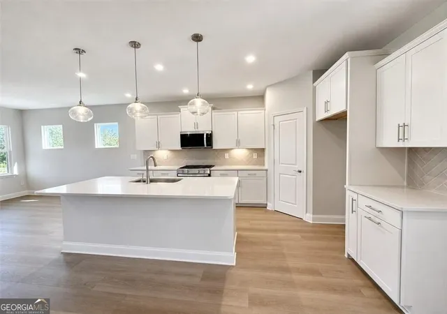 Photo 3 of Sale Pending at 1674 Branch Creek Dr-Lot 111 #-LOT 111, Cumming, GA 30040 | MLS# 10833405 | Listing updated on 2026-10-26