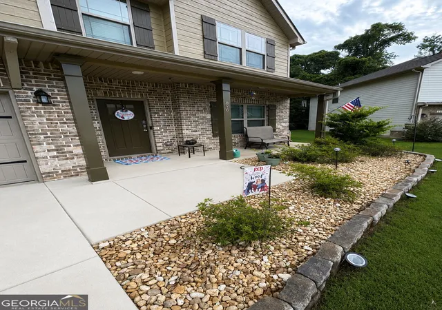 3rd image of 896 Crescent Ln, Griffin, GA 30224 | MLS# 10827019