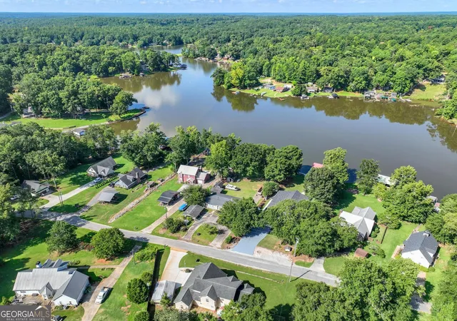 Photo 3 of Sale Pending at 250 Rainbow Dr, Mansfield, GA 30055 | MLS# 10824888 | Listing updated on 2026-09-03