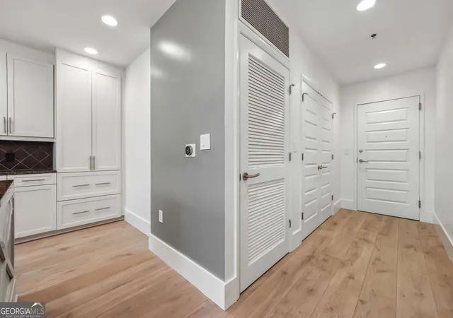 Listing Photo 5 - Condo for sale in 1010 Midtown (Midtown) located at 1080 Peachtree St, Atlanta, GA 30309 - Unit #904