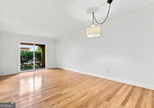 2nd image of 395 Pharr Rd Ne #208, Atlanta, GA 30305 | MLS# 10829188
