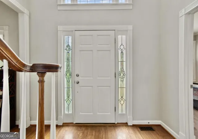 Photo 3 of Single family home for sale at 977 Marbury Ct Sw, Marietta, GA 30064 | MLS# 10791918 | Listing updated on 2026-08-27