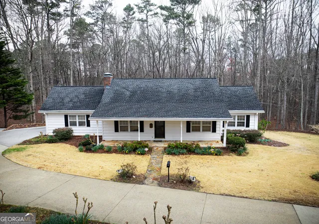 3rd image of 2787 E Paulding Dr, Dallas, GA 30157 | MLS# 10713402