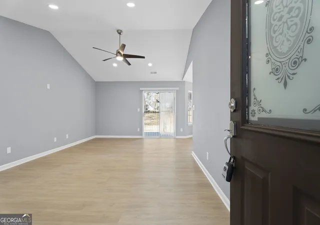 Photo 3 of Sale Pending at 6149 Pembroke Dr, Rex, GA 30273 | MLS# 10661841 | Listing updated on 2026-01-15