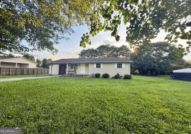 Photo 2 of Single family home for sale at 118 Brooksmill Dr Ne, Calhoun, GA 30701 | MLS# 10783529 | Listing updated on 2026-09-14