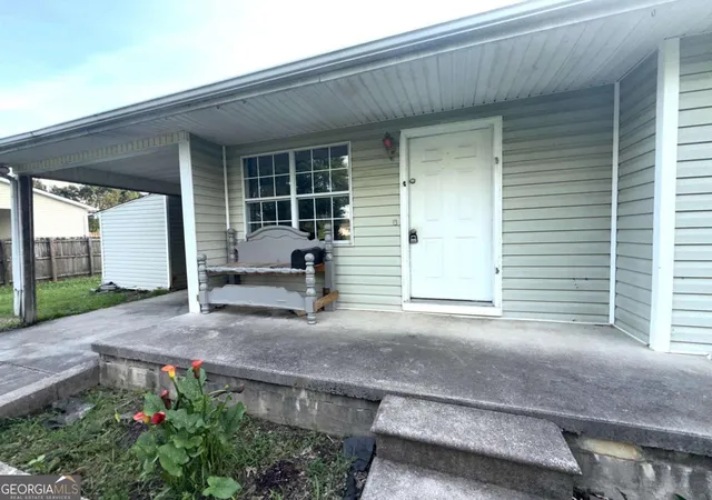 Photo 3 of Single family home for sale at 118 Brooksmill Dr Ne, Calhoun, GA 30701 | MLS# 10783529 | Listing updated on 2026-09-14