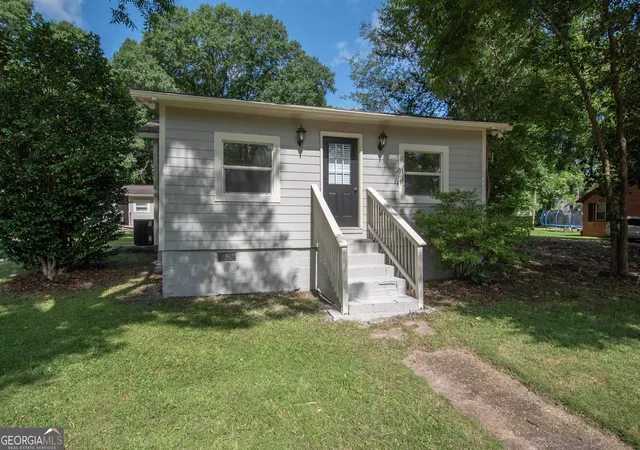 Homes for sale in Hogansville, GA | 105 Poplar St, Hogansville, GA 30230 | MLS# 10650884