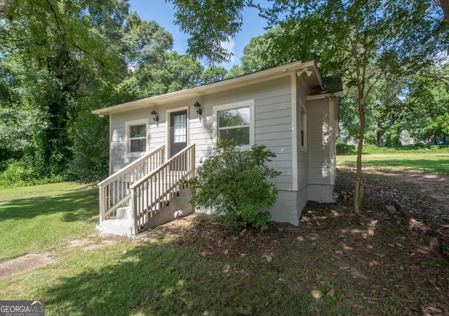 3rd image of 105 Poplar St, Hogansville, GA 30230 | MLS# 10650884