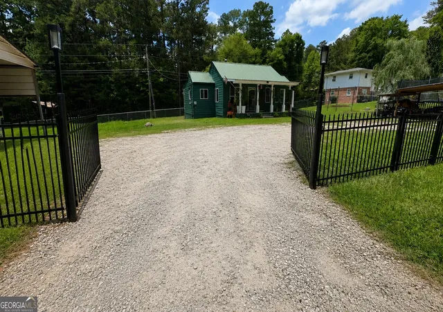 2nd image of 2355 Lucas Dr Ne, Conyers, GA 30012 | MLS# 10786217