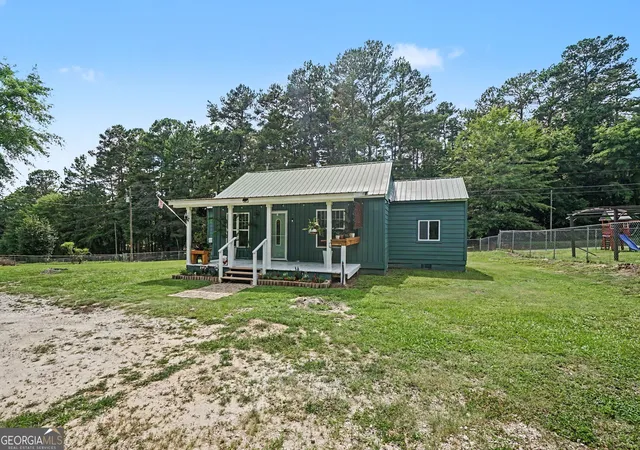 3rd image of 2355 Lucas Dr Ne, Conyers, GA 30012 | MLS# 10786217