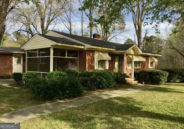 Photo 3 of Sale Pending at 67 Lakeview Dr, Sparta, GA 31087 | MLS# 10822907 | Listing updated on 2026-08-31