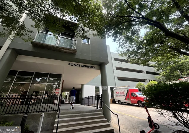 Photo 2 of Condo for sale at 620 Glen Iris Dr Ne #509, Atlanta, GA 30308 | MLS# 10806207 | Listing updated on 2026-09-17