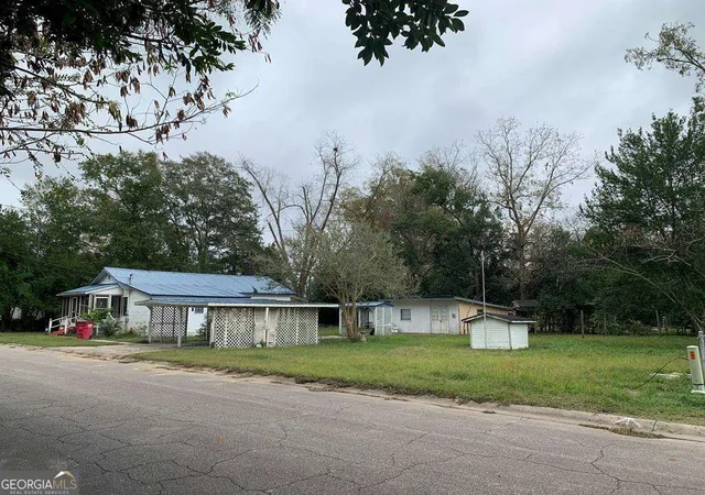 Homes for sale in Alma, GA | 606 W 7th St, Alma, GA 31510 | MLS# 10723880