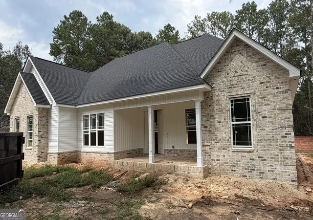 Photo 2 of Single family home for sale at 3042 Plantation Dr, Dublin, GA 31021 | MLS# 10835533 | Listing updated on 2026-09-11