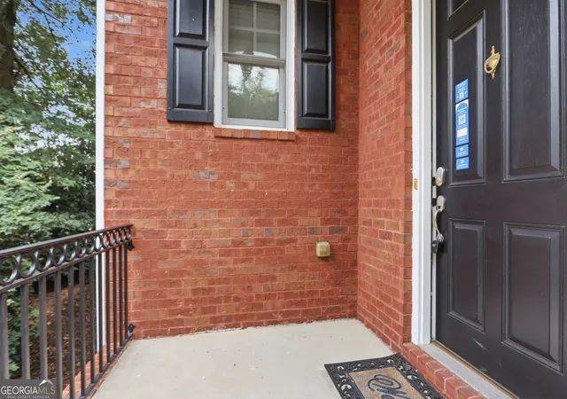 Photo 2 of Townhouse for sale at 3011 Riverstone Trl #8, Atlanta, GA 30339 | MLS# 10821865 | Listing updated on 2026-10-26