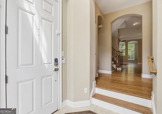 Photo 3 of Townhouse for sale at 3011 Riverstone Trl #8, Atlanta, GA 30339 | MLS# 10821865 | Listing updated on 2026-10-26