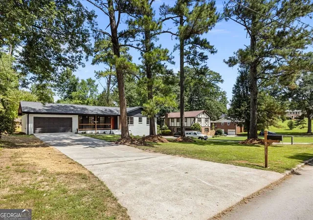 2nd image of 5125 Flakes Mill Rd, Ellenwood, GA 30294 | MLS# 10807970