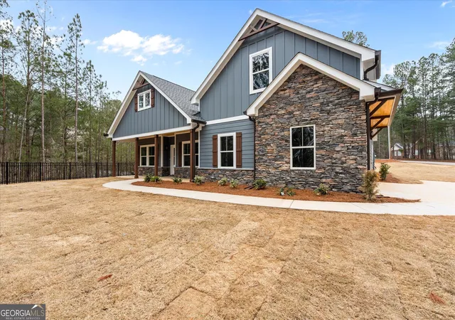 2nd image of 9129 Lakeview Pkwy, Villa Rica, GA 30180 | MLS# 10685817