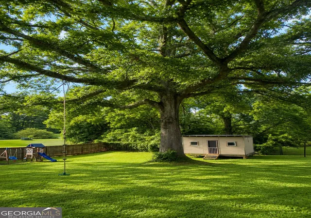 Photo 3 of Sale Pending at 118 Springdale Dr, Pine Mountain, GA 31822 | MLS# 10821485 | Listing updated on 2026-09-11