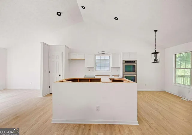 Photo 4 of Single family home for sale at 2620 Abbotts Glen Dr NW, Acworth, GA 30101 | MLS# 10820284 | Listing updated on 2026-10-08