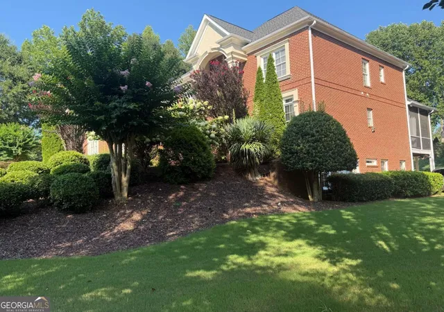 Photo 3 of Single family home for sale at 2120 Falling Water Ct, Cumming, GA 30041 | MLS# 10818668 | Listing updated on 2026-09-14