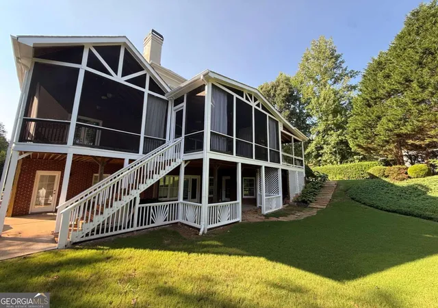Photo 4 of Single family home for sale at 2120 Falling Water Ct, Cumming, GA 30041 | MLS# 10818668 | Listing updated on 2026-09-14