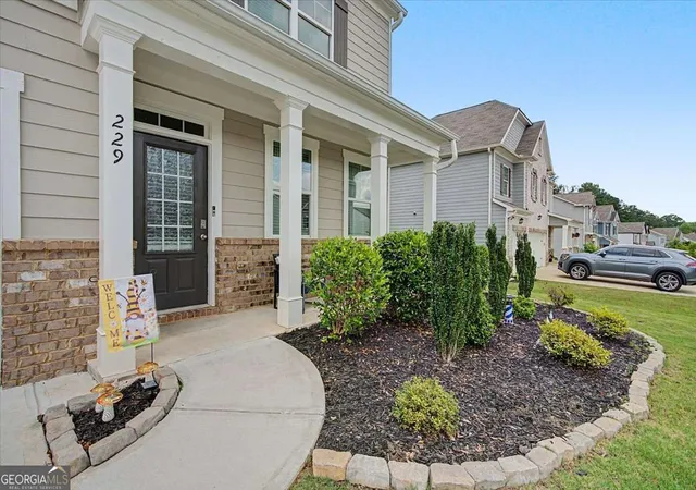 4th image of 229 Sweet Bay Ln, Dallas, GA 30132 | MLS# 10818544