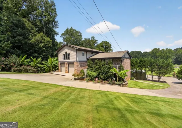2nd image of 43 Bailey Dr Sw, Lilburn, GA 30047 | MLS# 10819242