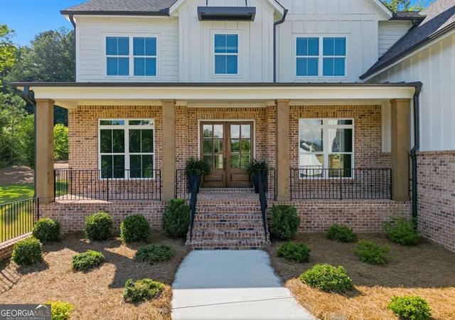Photo 2 of Sale Pending at 401 Oakleigh Ave, Woodstock, GA 30188 | MLS# 10782008 | Listing updated on 2026-09-08