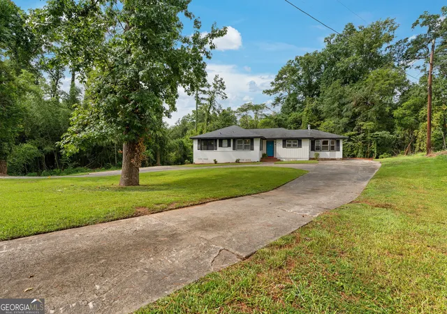 2nd image of 630 Pierce Ave, Macon, GA 31204 | MLS# 10819067