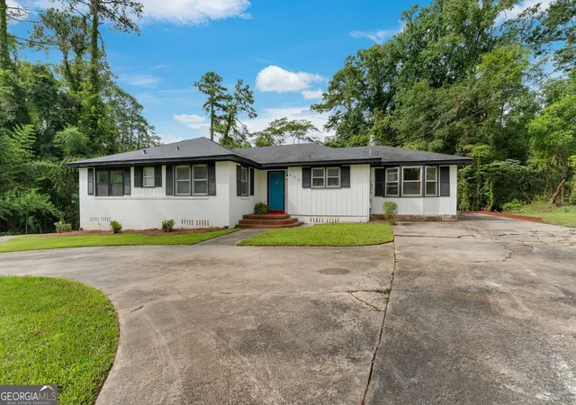 3rd image of 630 Pierce Ave, Macon, GA 31204 | MLS# 10819067