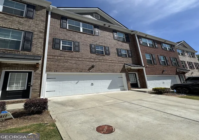Photo 2 of Townhouse for sale at 3025 Westpoint Cir, Snellville, GA 30078 | MLS# 10826413 | Listing updated on 2026-09-10